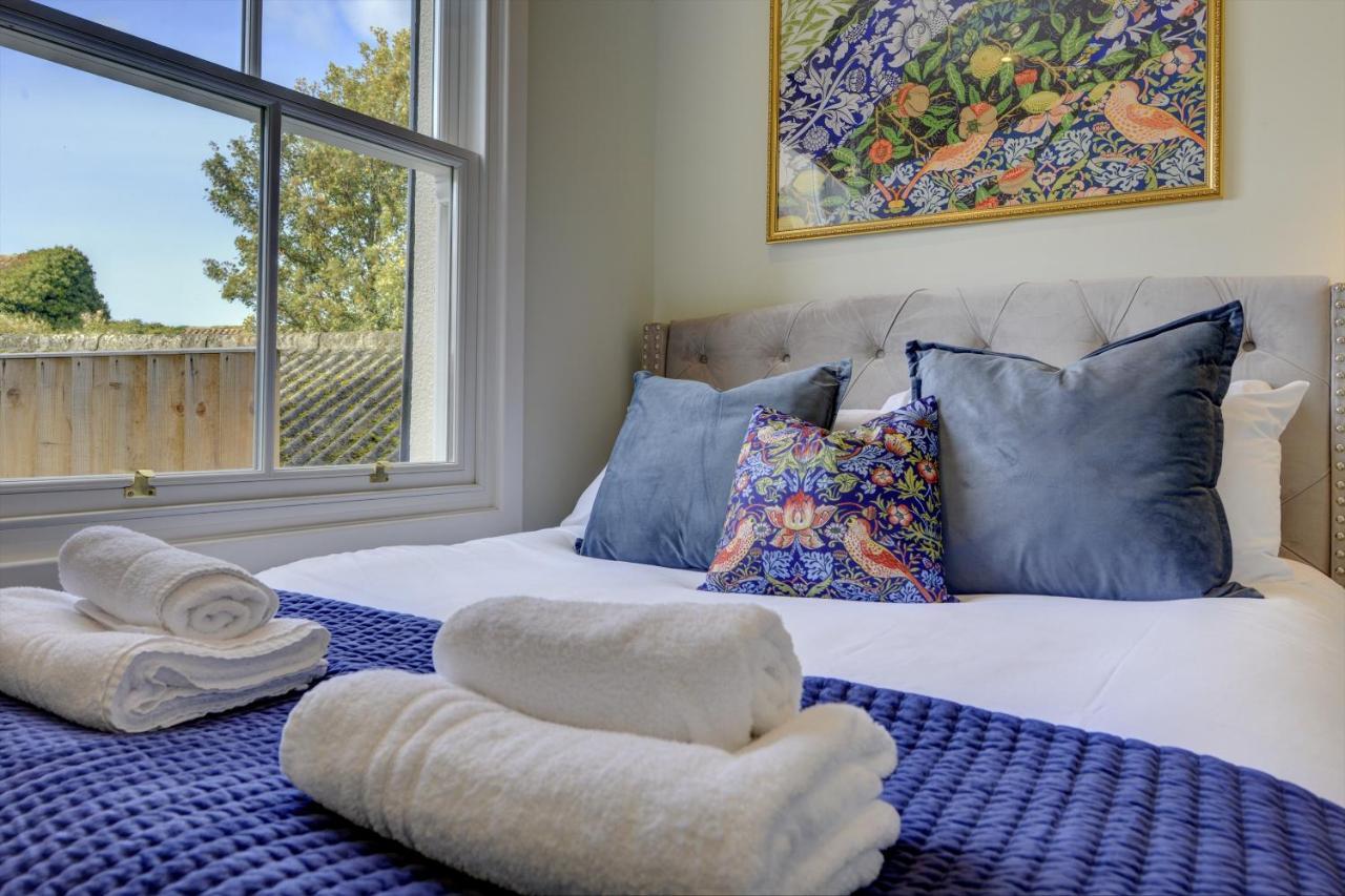 The Nook - A Modern 2 Bedroom Loft With Parking Ripon Exterior photo